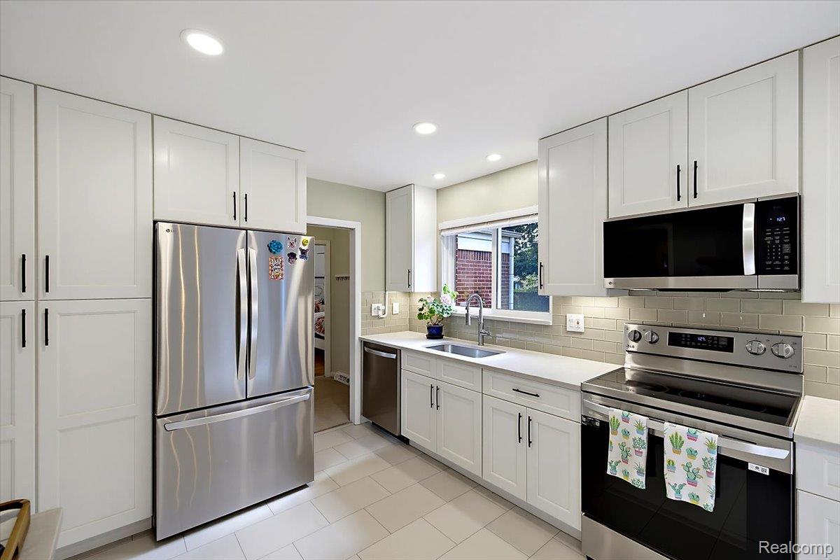 4125 Yorba Linda Boulevard
