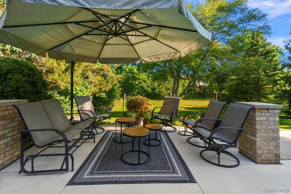 57 Streamview DR
