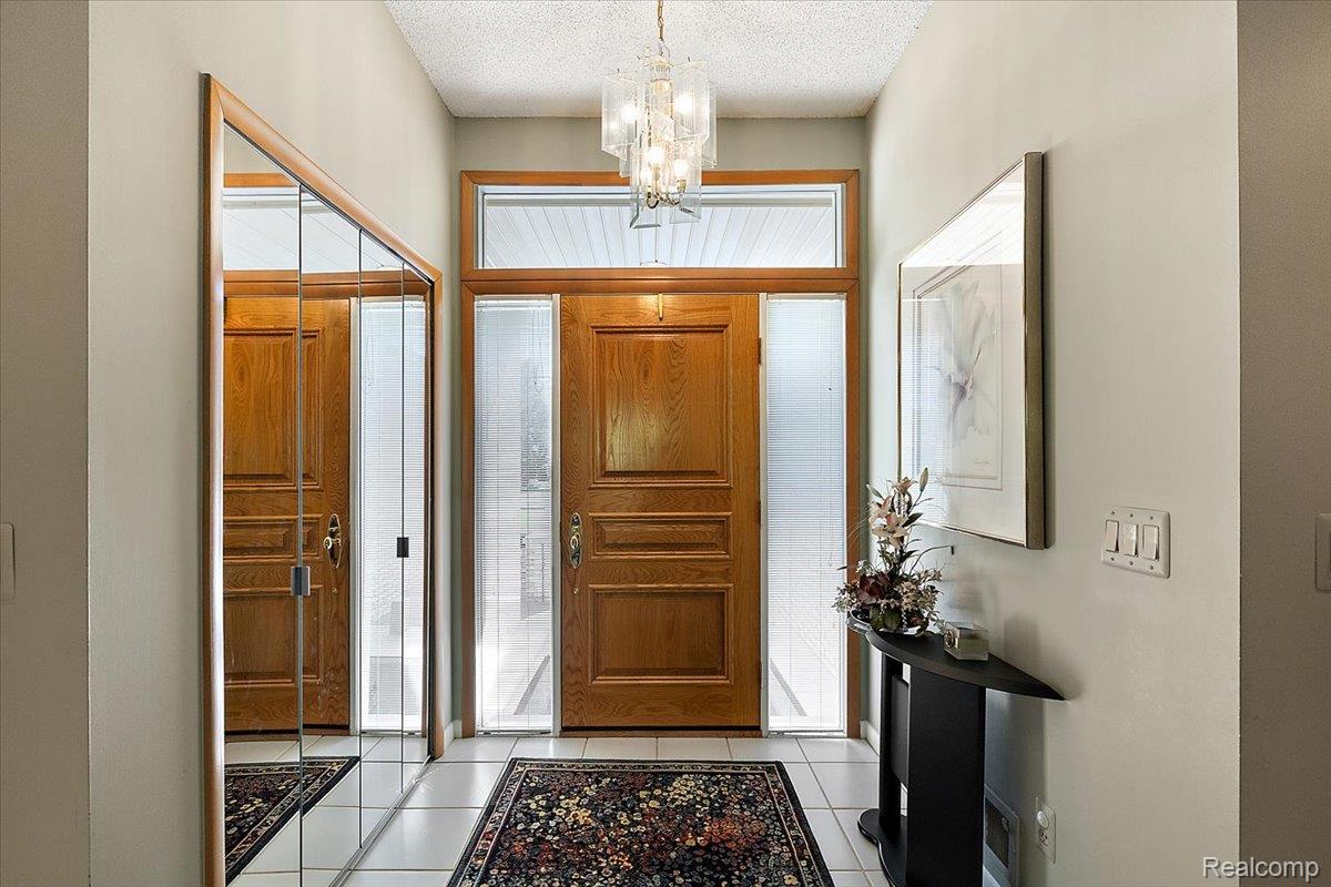 57 Streamview DR