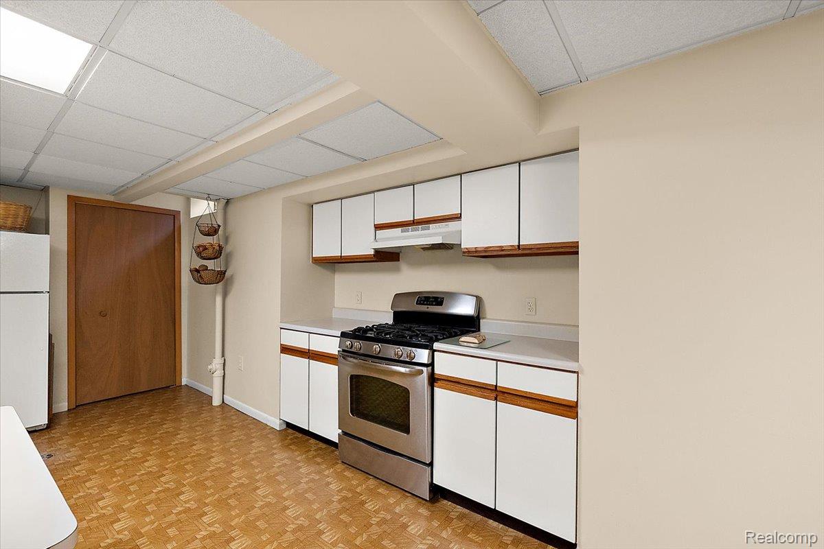 57 Streamview DR