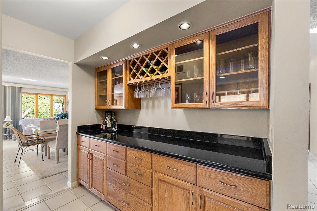 57 Streamview DR
