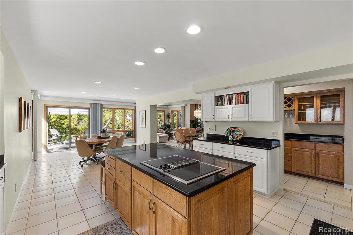 57 Streamview DR