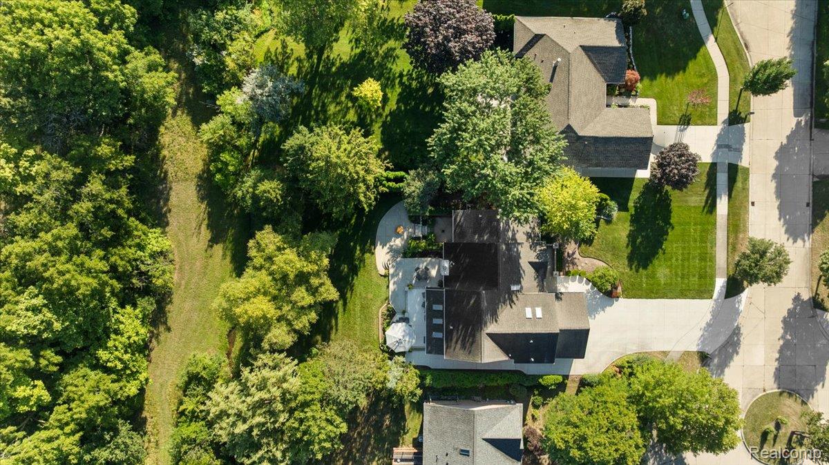 57 Streamview DR