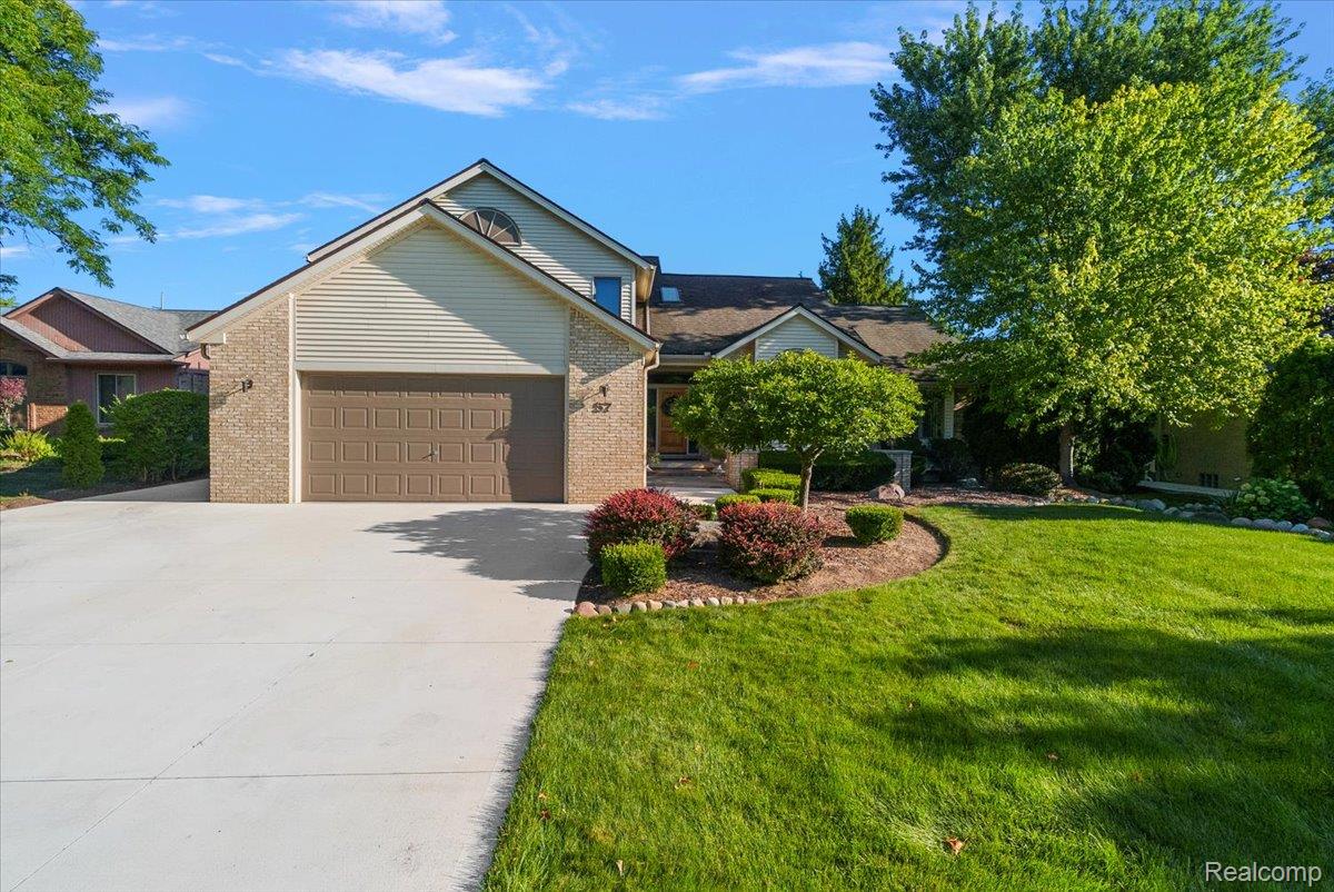 57 Streamview DR