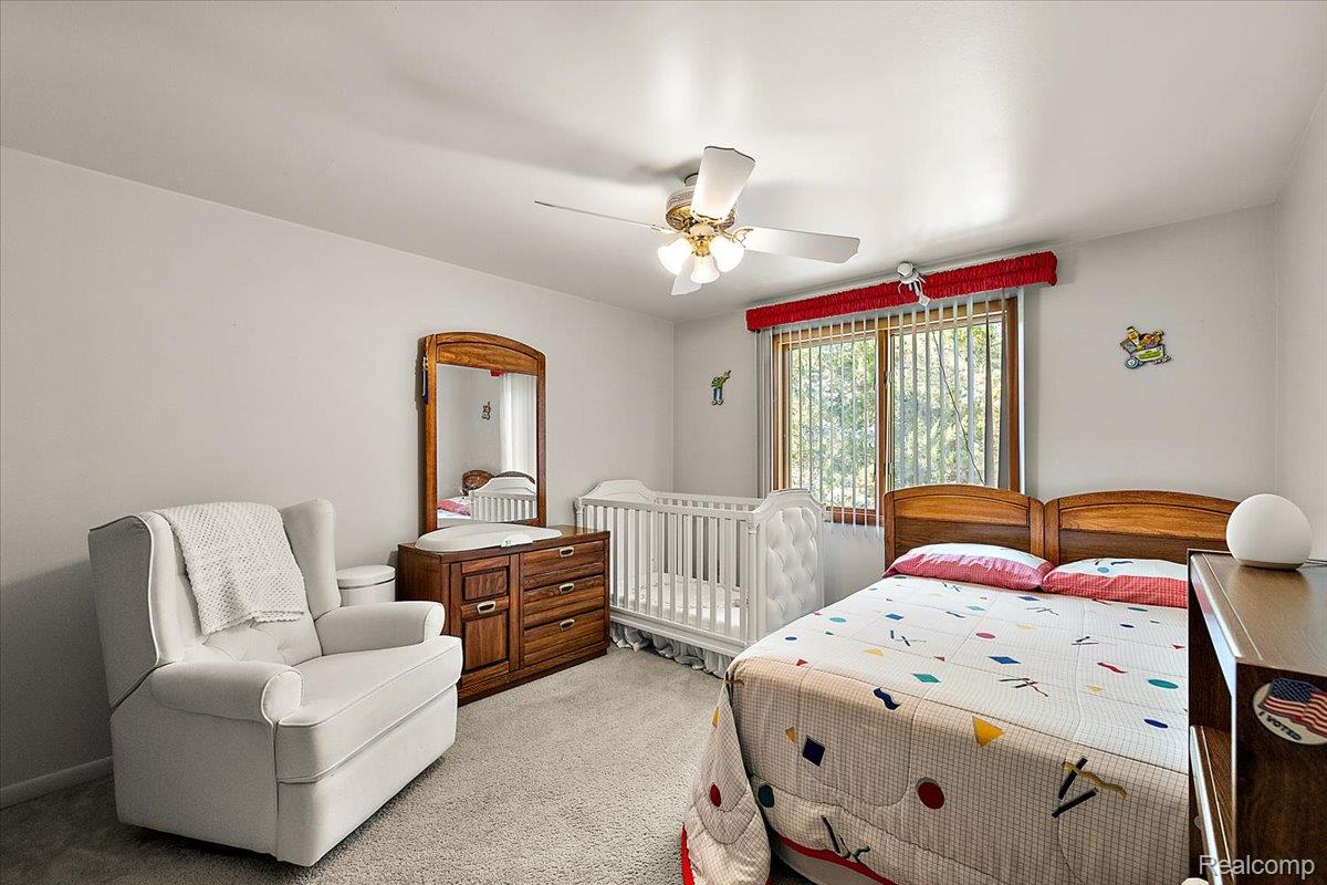 57 Streamview DR