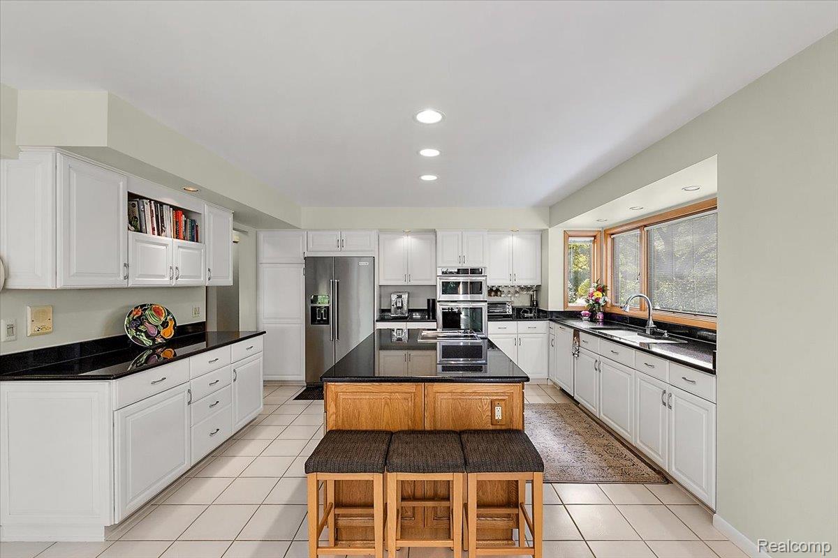 57 Streamview DR