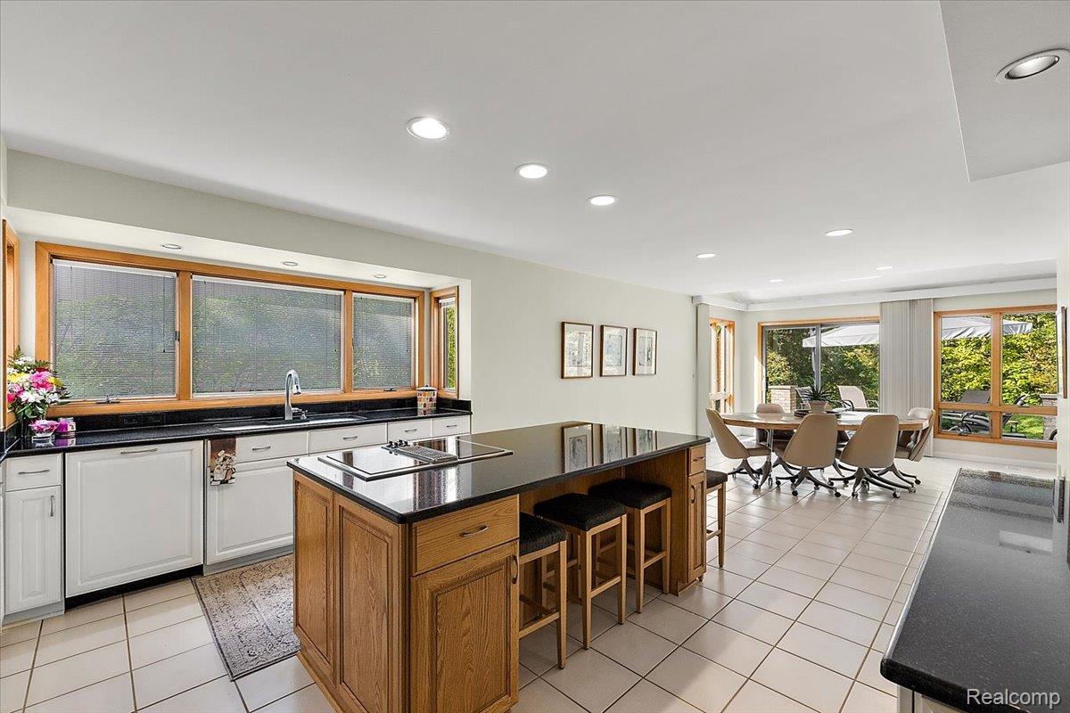 57 Streamview DR