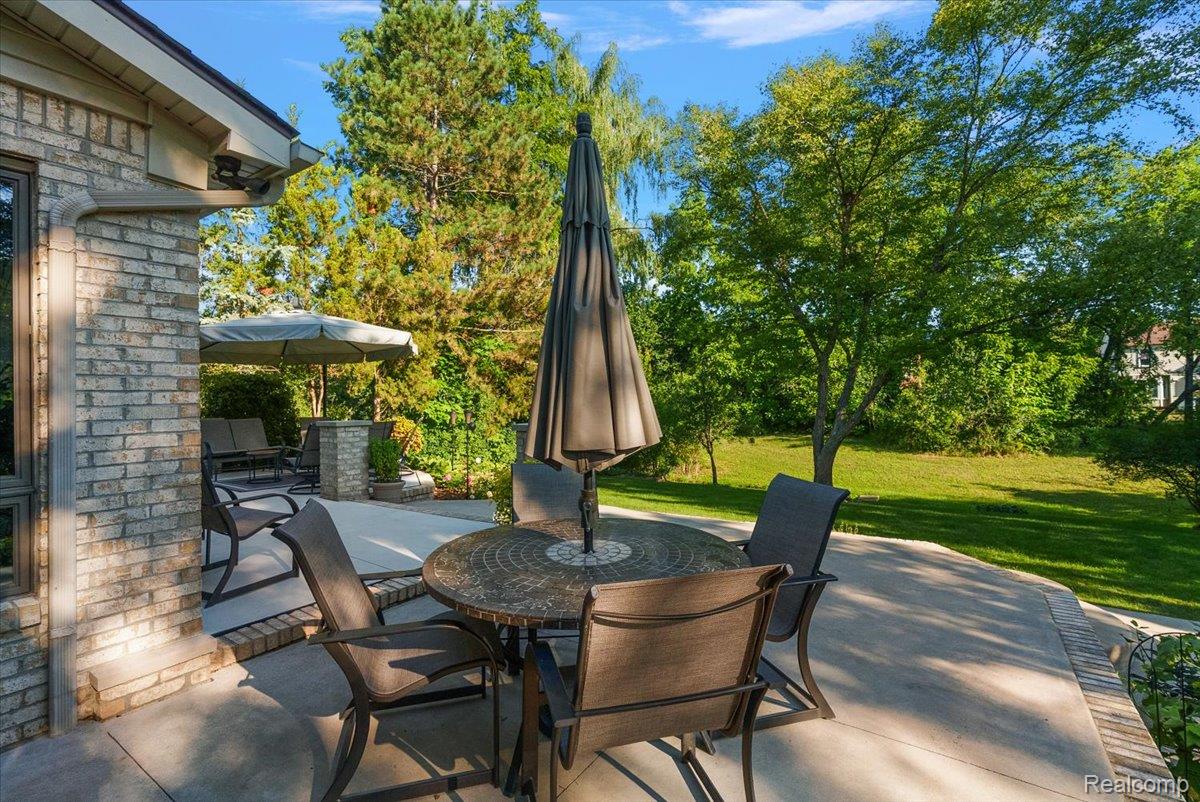 57 Streamview DR