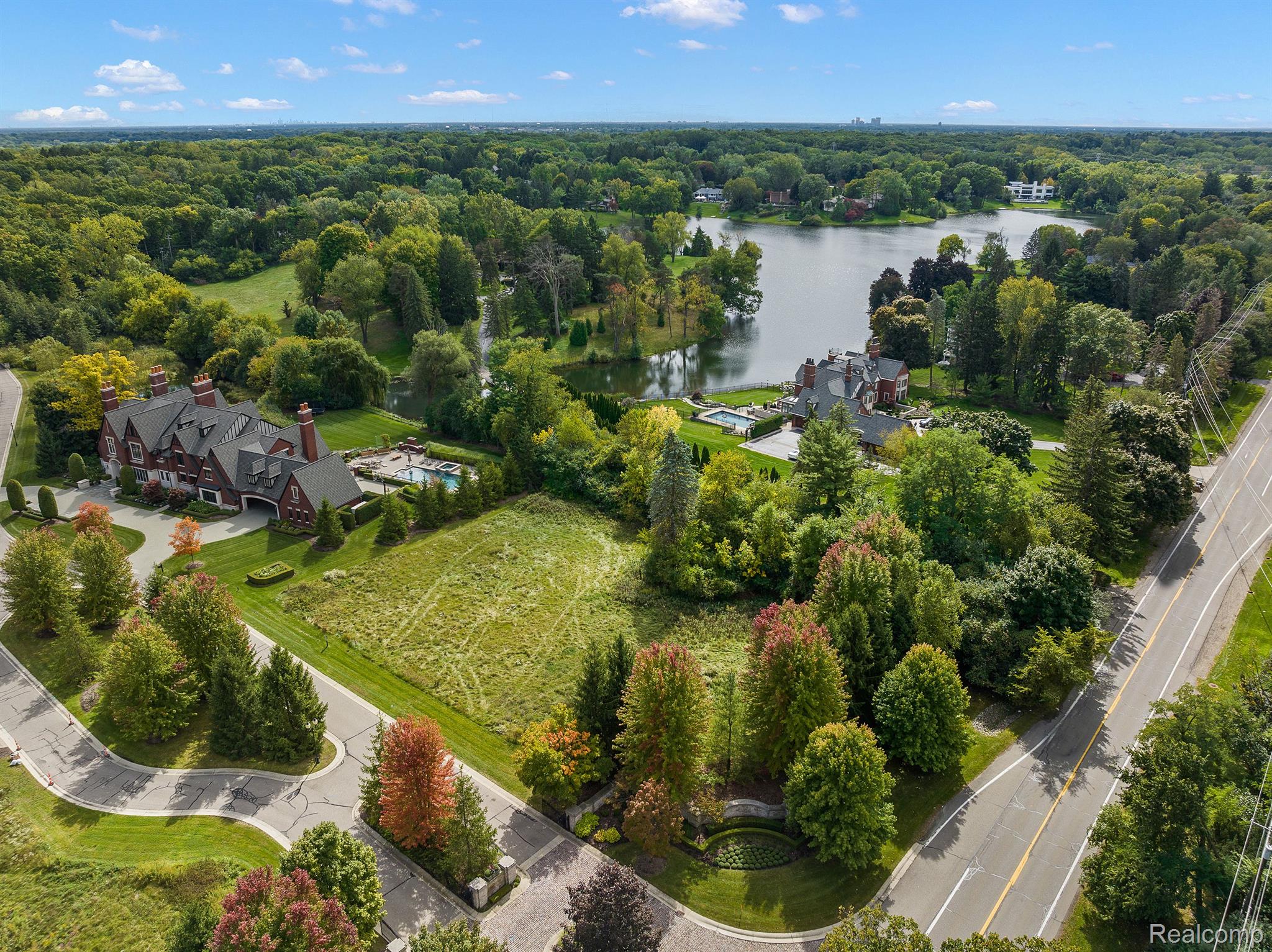 100 BRIDGEVIEW Drive