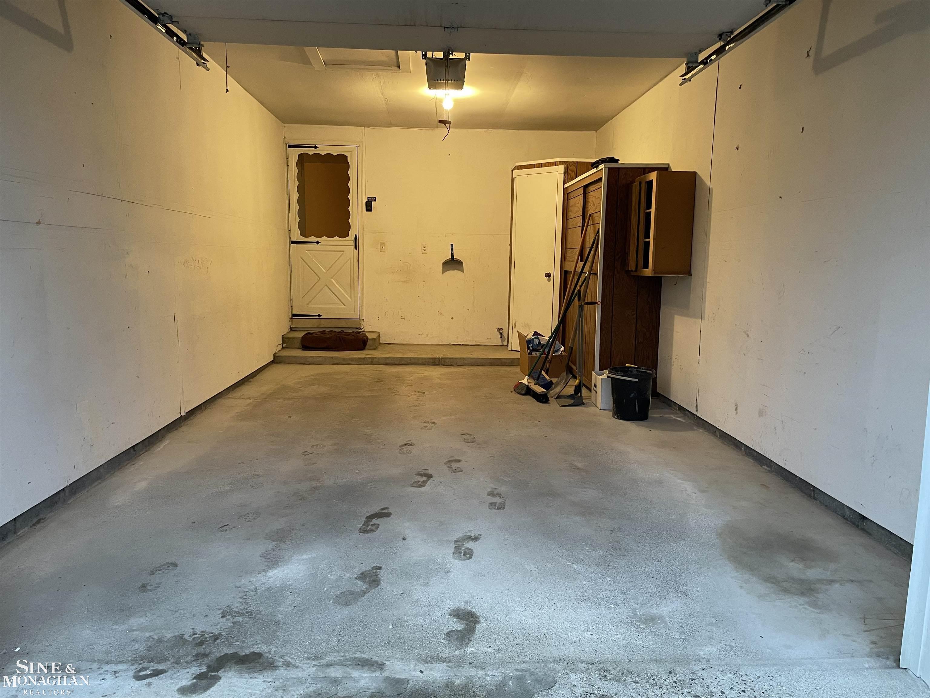 42423 W Eldon Street