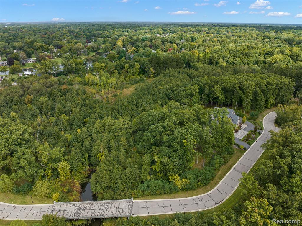 155 Bridgeview Drive