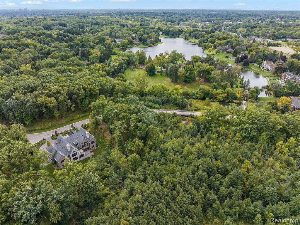 155 Bridgeview Drive