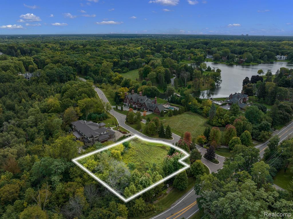 115 Bridgeview Drive