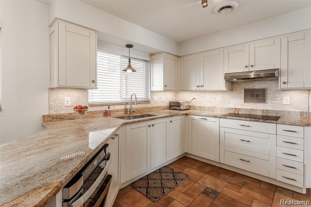 22917 S Bellwood Drive