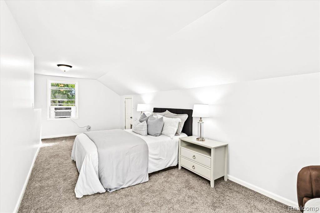 1406 W Marshall Street