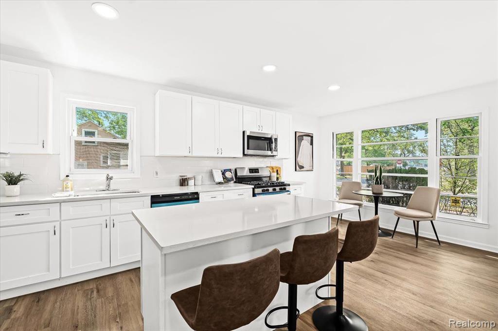 1406 W Marshall Street