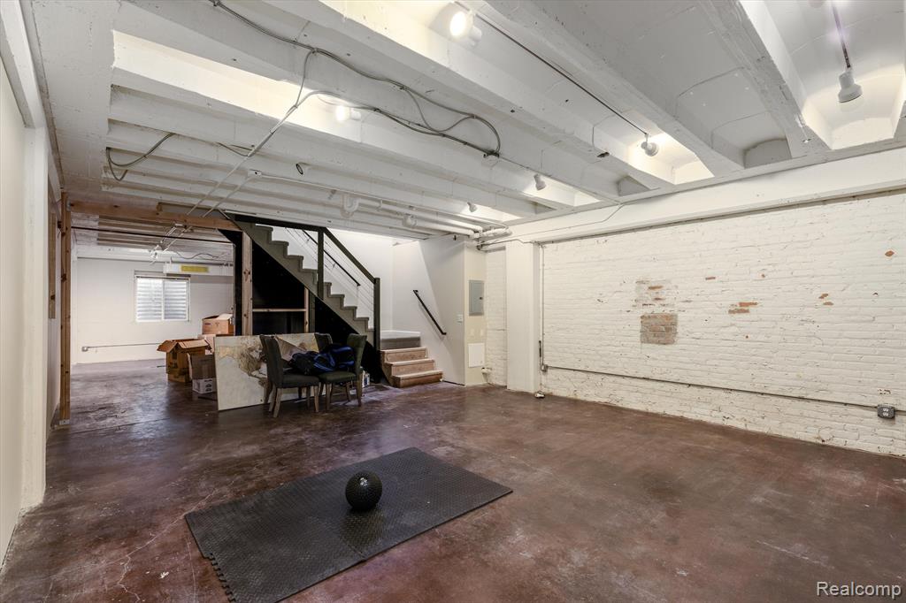 627 W Alexandrine Street # 8