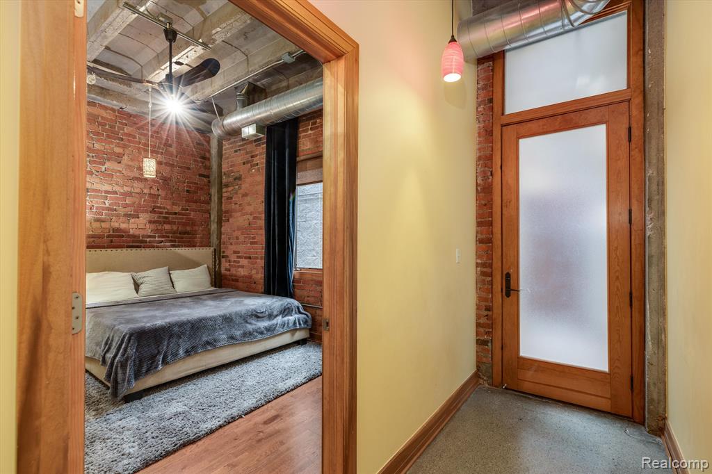 627 W Alexandrine Street # 8