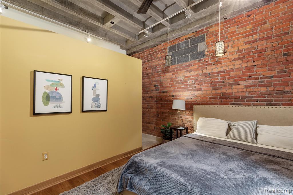 627 W Alexandrine Street # 8