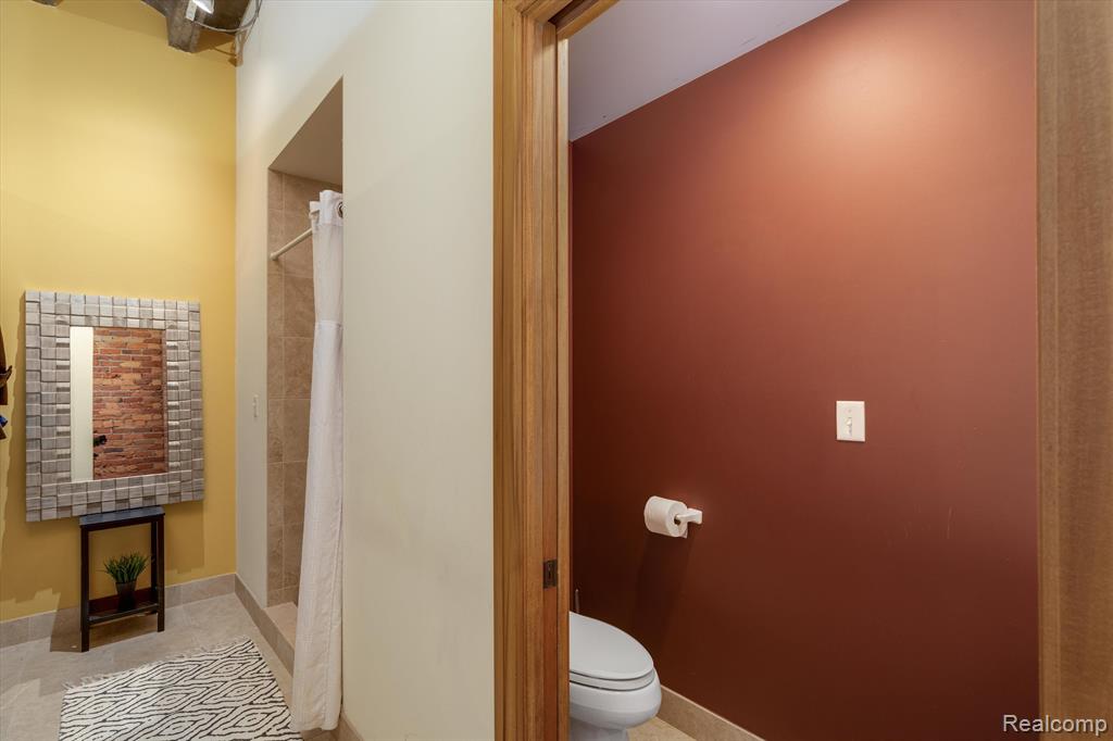 627 W Alexandrine Street # 8