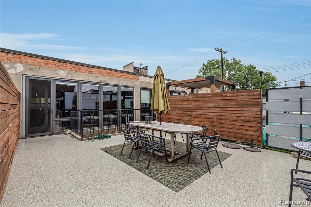 627 W Alexandrine Street # 8