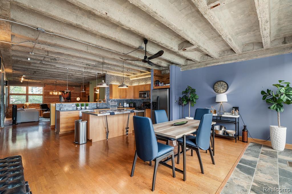 627 W Alexandrine Street # 8