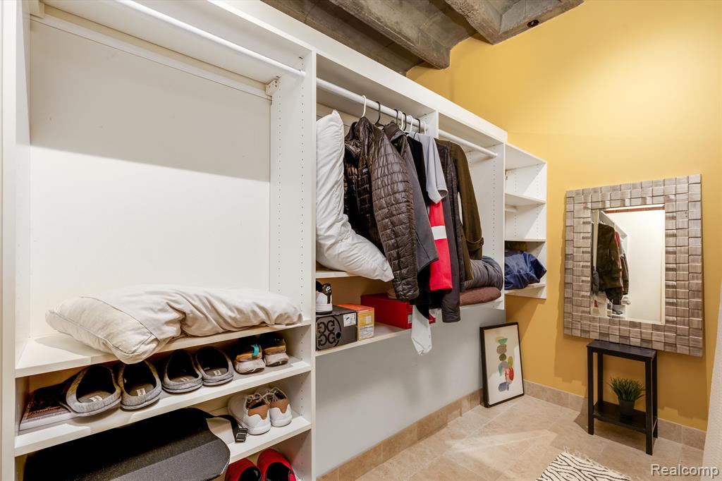 627 W Alexandrine Street # 8