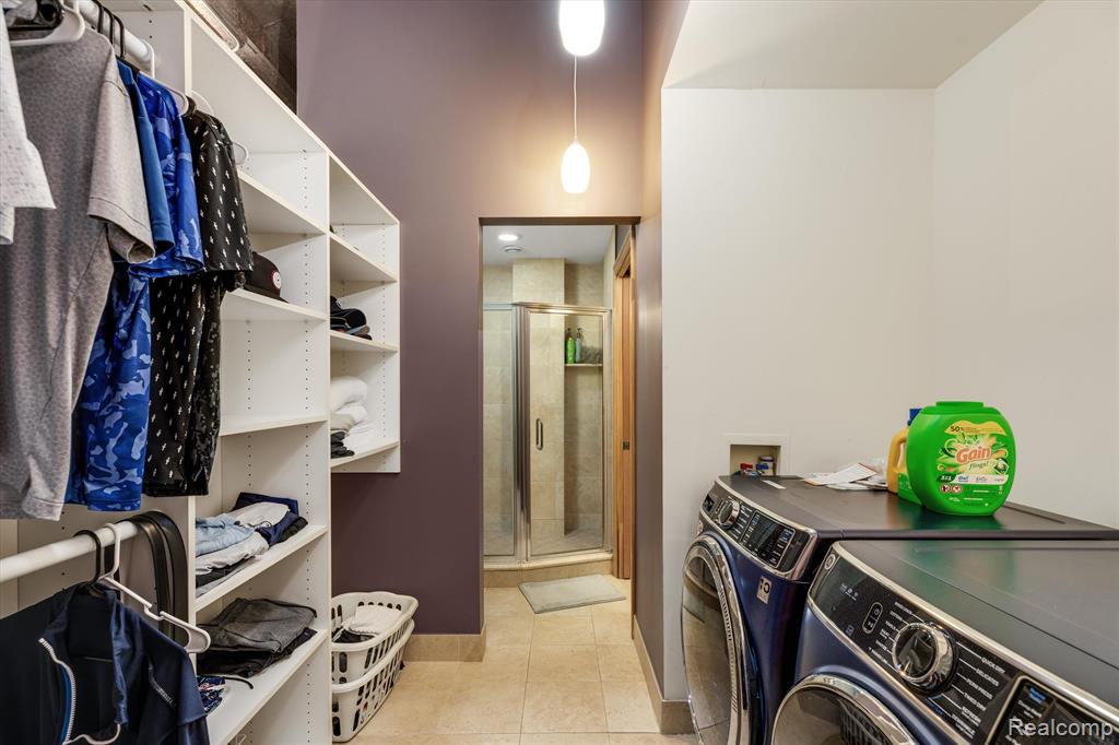 627 W Alexandrine Street # 8