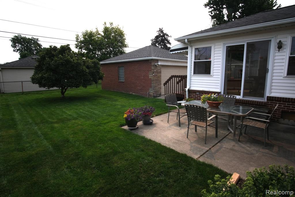 28116 Palmer Boulevard