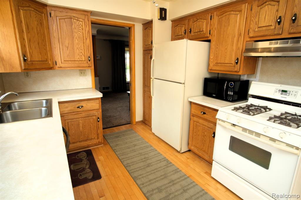 28116 Palmer Boulevard