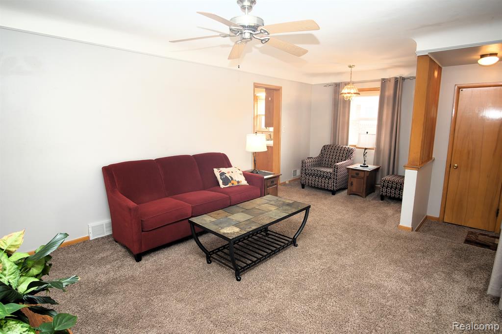 28116 Palmer Boulevard