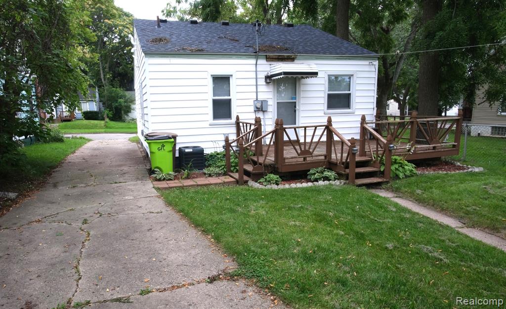 73 E Sheffield Avenue