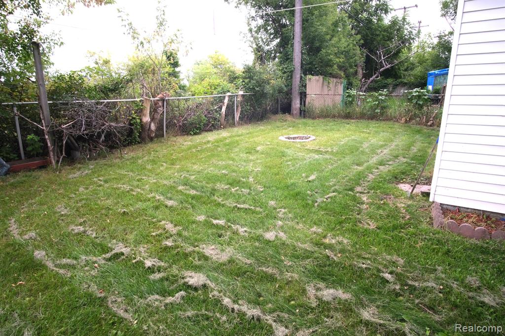 73 E Sheffield Avenue