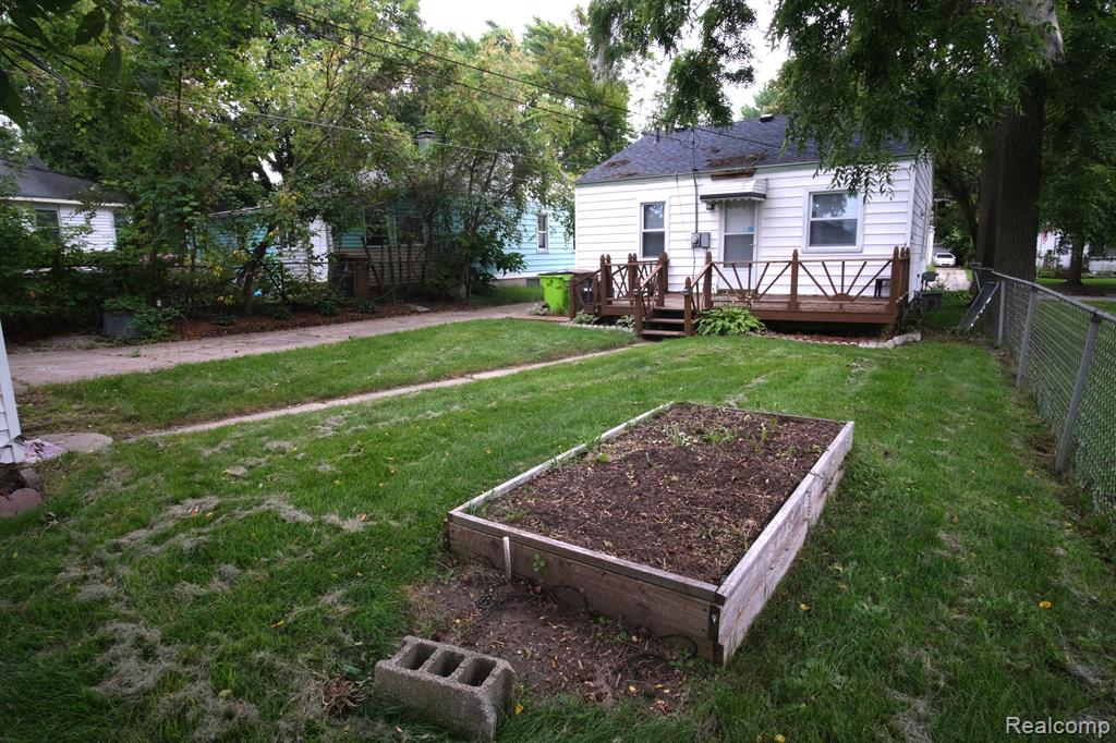 73 E Sheffield Avenue