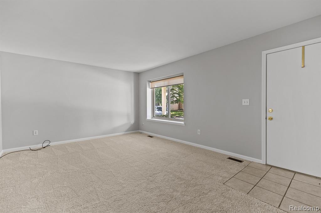 2854 Roundtree Drive