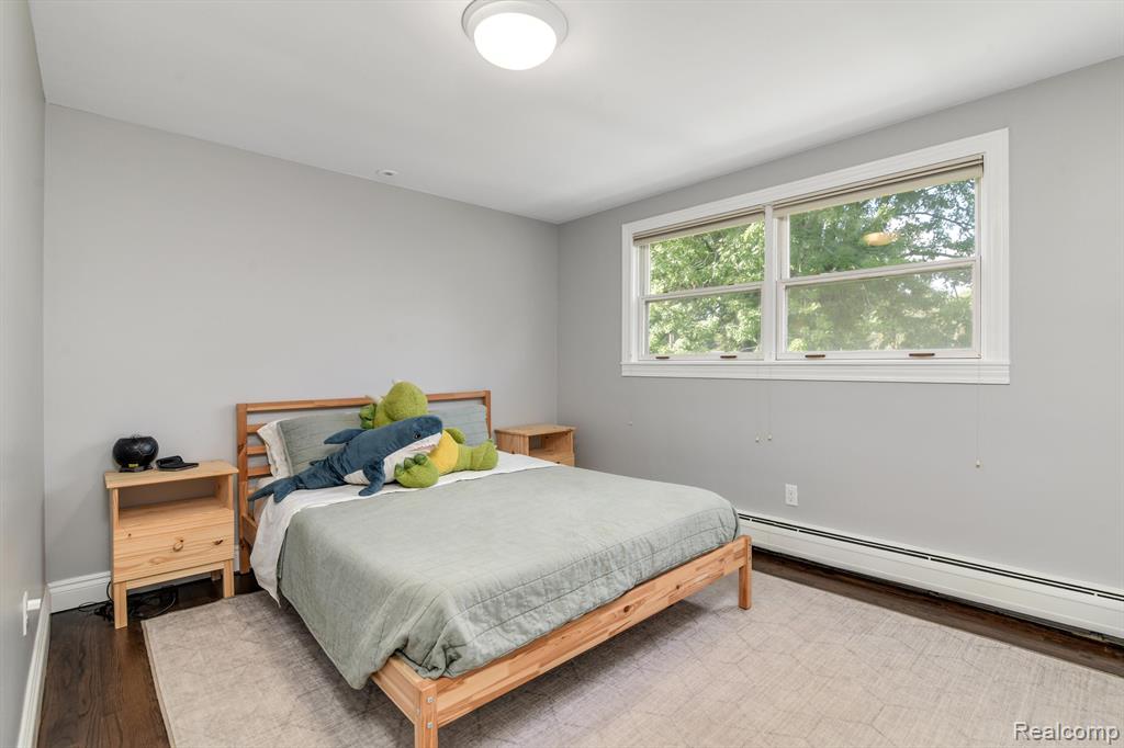 31961 Robinhood Drive