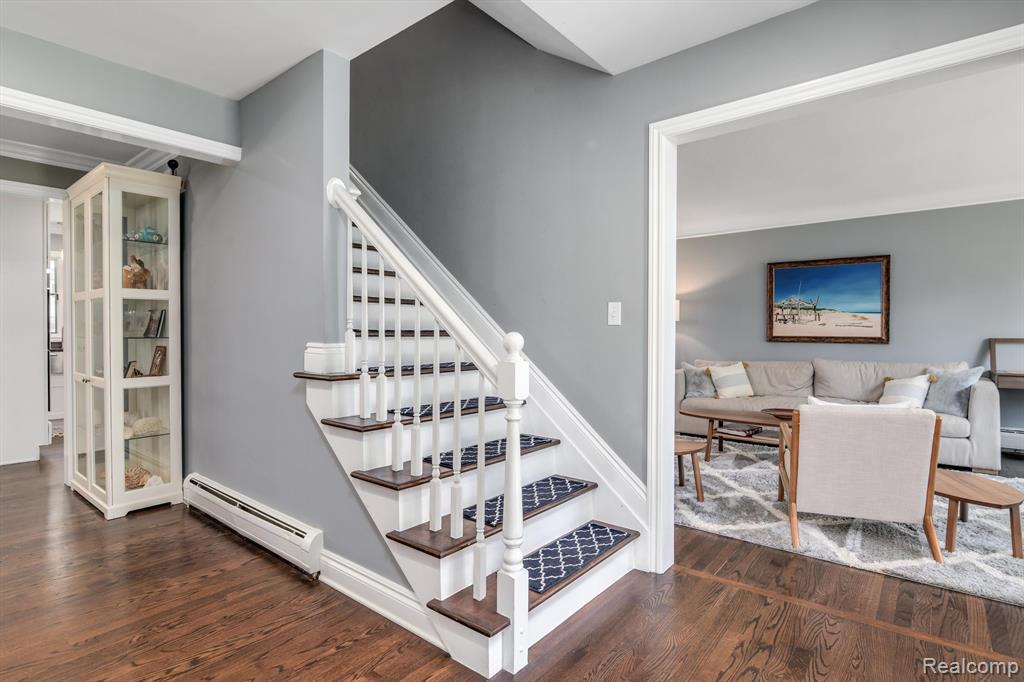 31961 Robinhood Drive