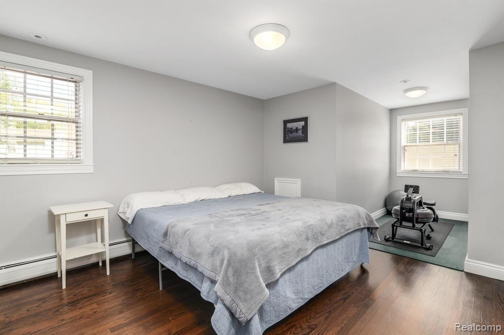 31961 Robinhood Drive