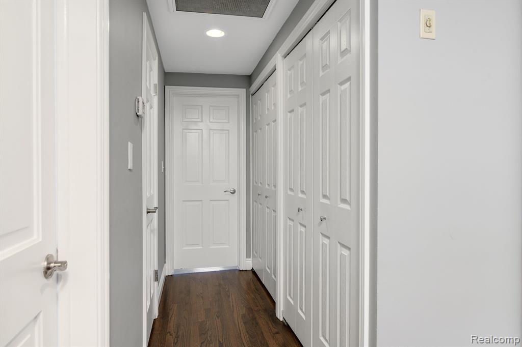 31961 Robinhood Drive