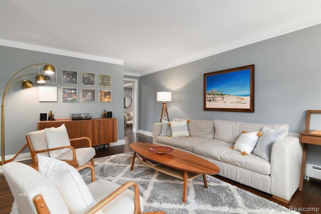 31961 Robinhood Drive