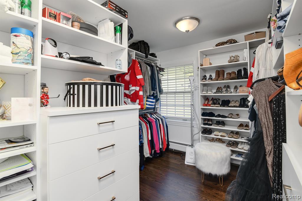 31961 Robinhood Drive