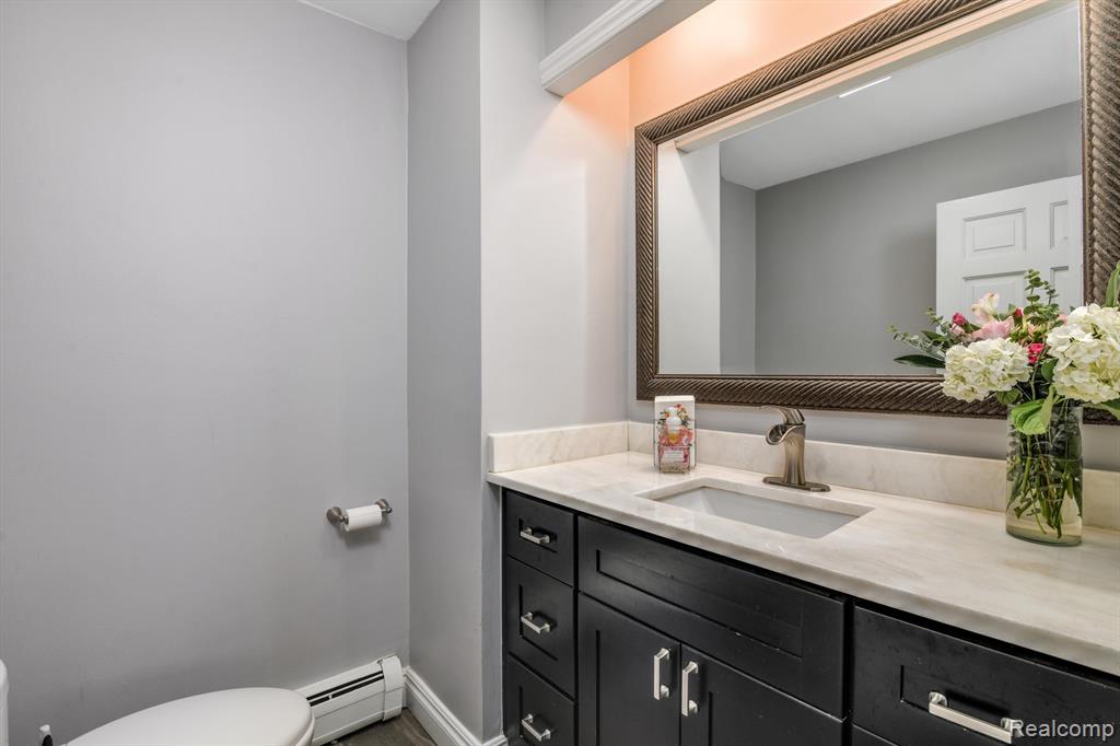 31961 Robinhood Drive