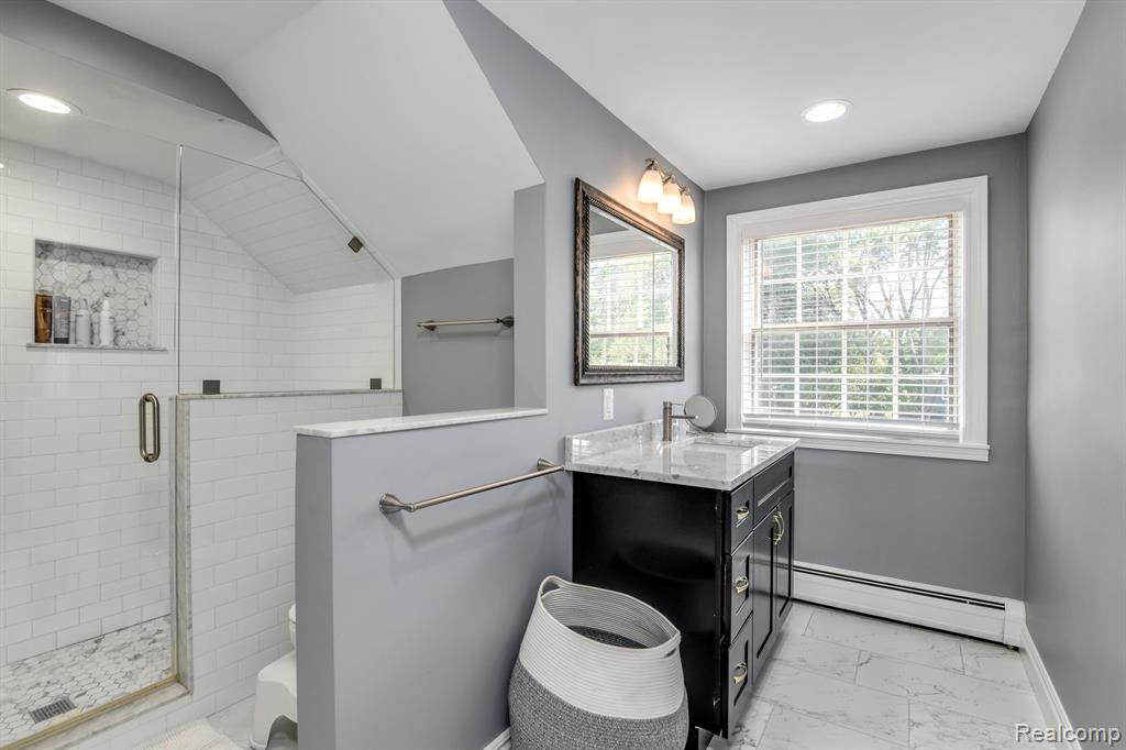 31961 Robinhood Drive