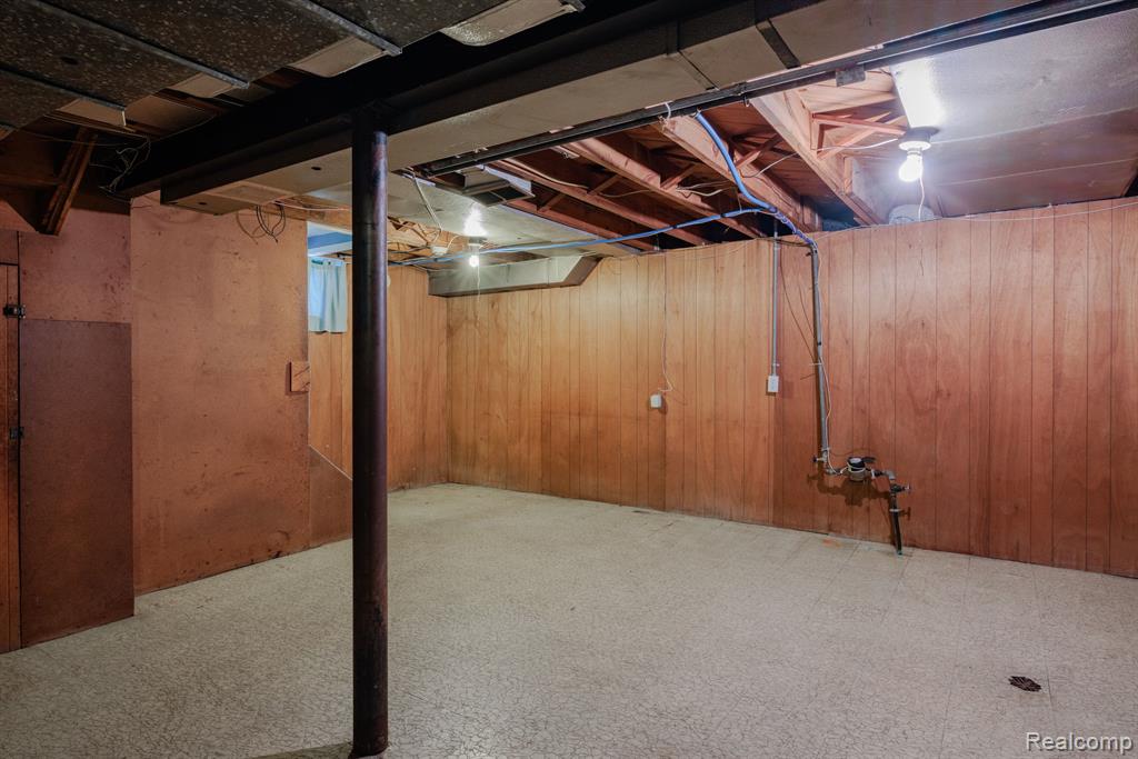 16636 Freeland Street