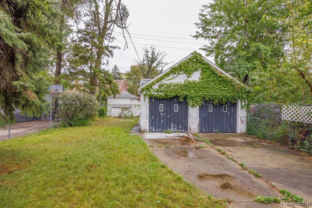 16636 Freeland Street