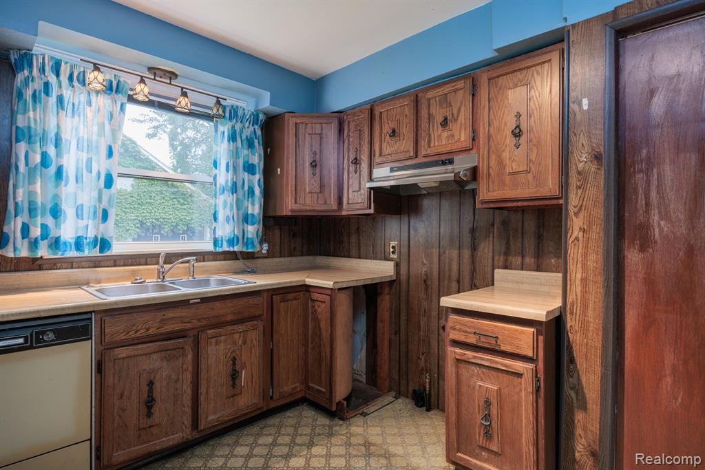 16636 Freeland Street