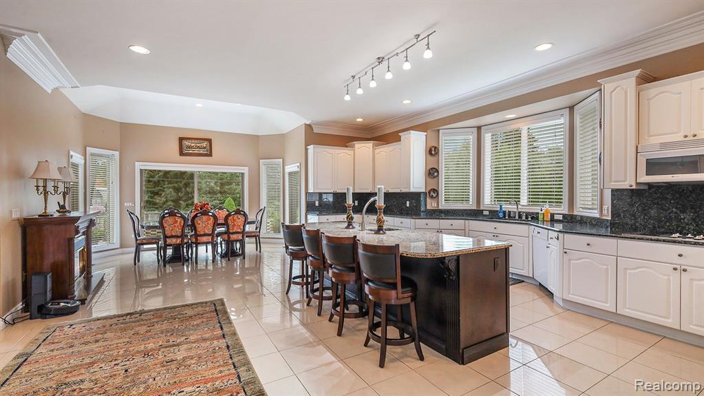 13453 Lakeview Drive