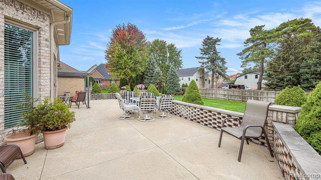 13453 Lakeview Drive