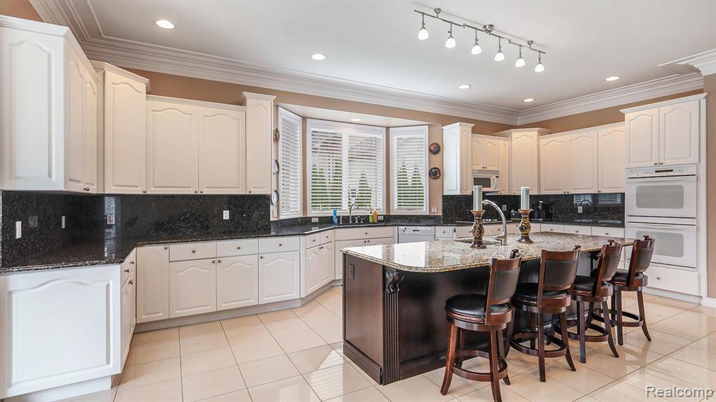 13453 Lakeview Drive