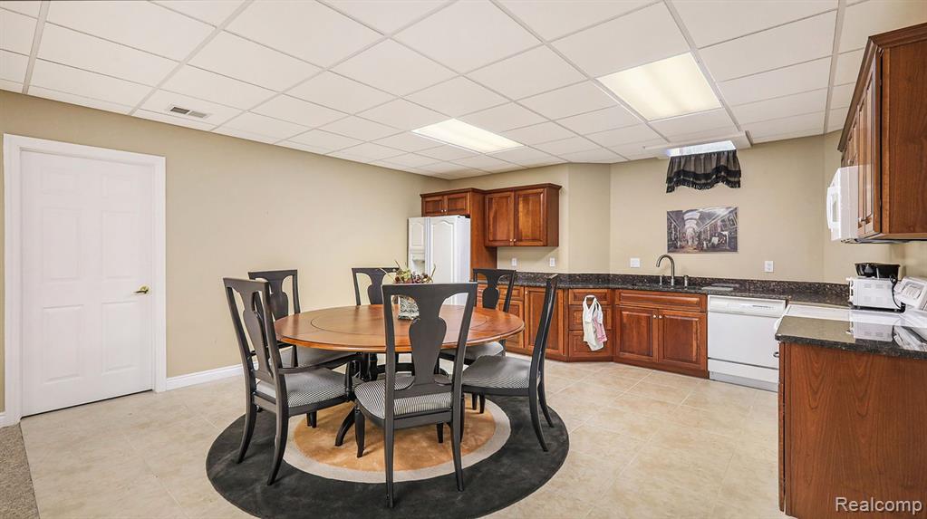 13453 Lakeview Drive